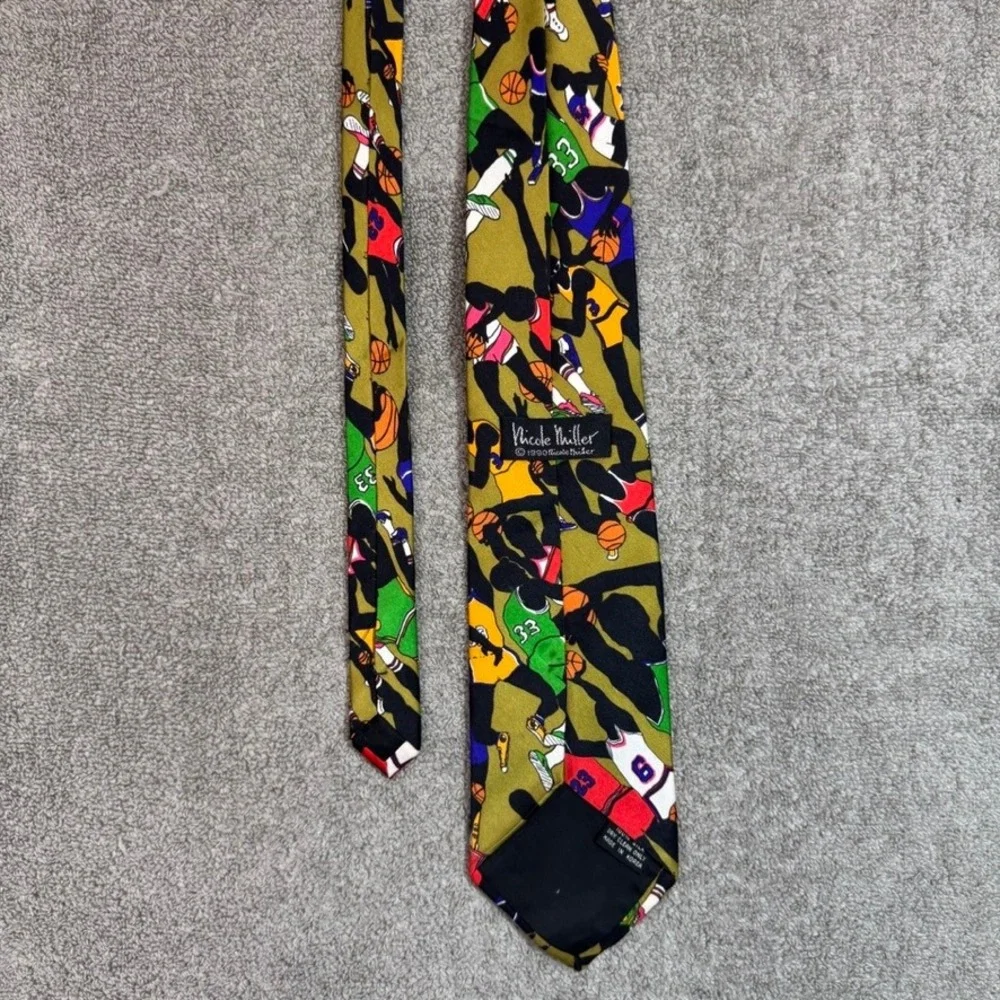 Vintage 1990 Nicole Miller Basketball Silk Tie Mens Olive Green Sports Print